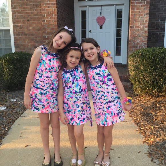 Meet your Poshers! - Picture 3 of 3